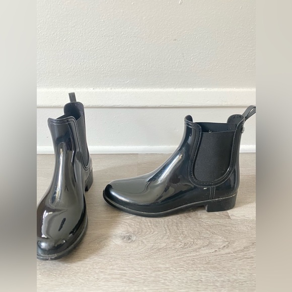Aldo Womens Rain Boots,Ankle Height, Size 8.5, Lightly Worn, Perfect for Spring - Picture 3 of 7